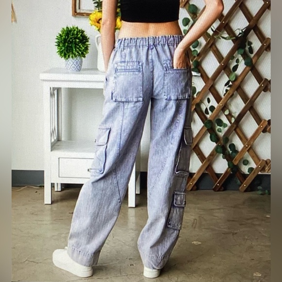 New—Oli & Hali Cargo Pants with Drawstring - Picture 2 of 10